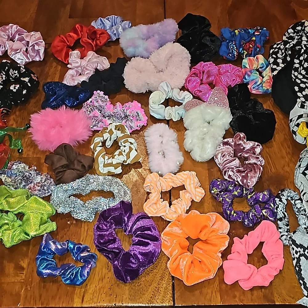 40 Colorful Hair Scrunchie LOT!!! Clean and used